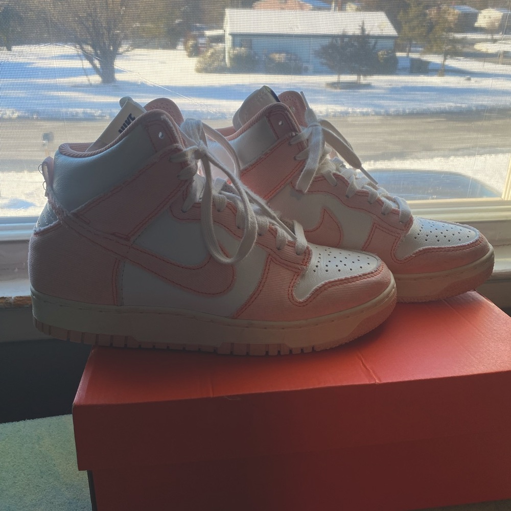 Women’s shoes hightop vintage dunks